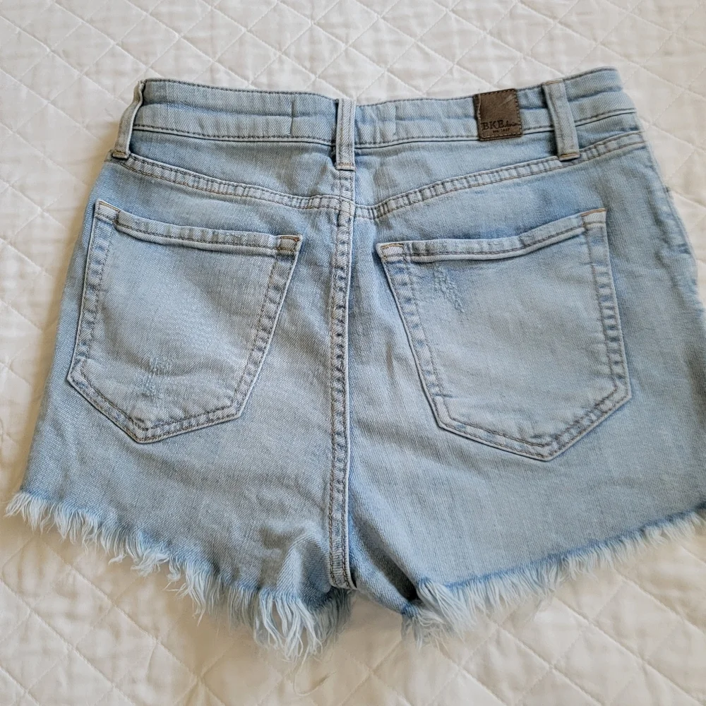 BKE denim distressed Stella high rise shorts. Sz 26 - Picture 2 of 6